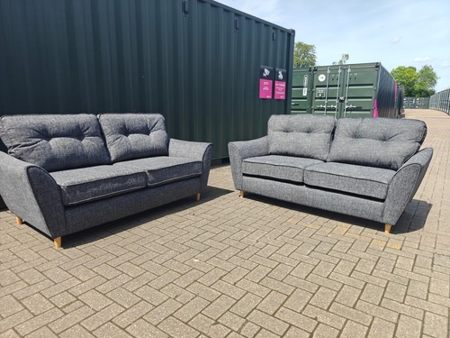 Display ashley 2 seater - ex,